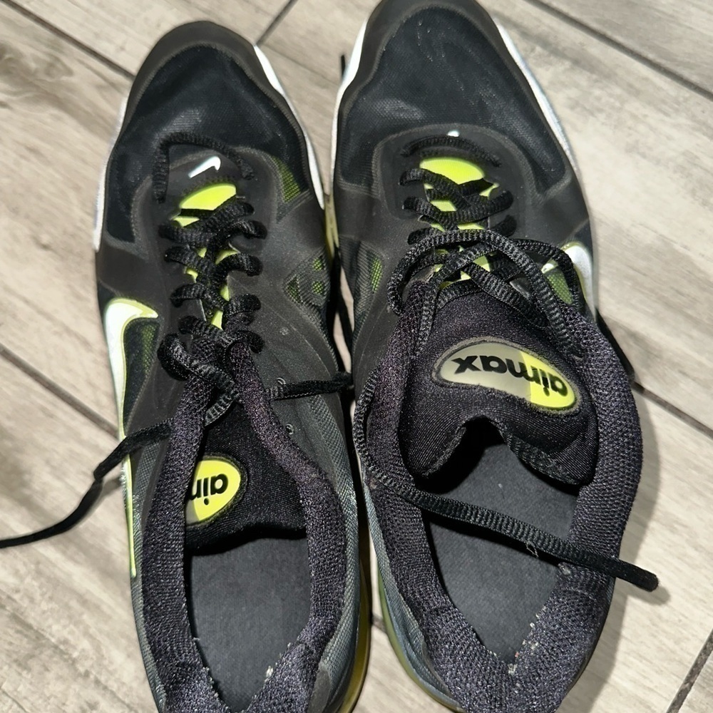 Men’s pre own 2011 nike air max black green shoes size 11.5 - Picture 4 of 6
